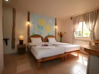 Sanita Cottage Hotels in Chom Bueng Subdistrict