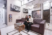 FabHotel Elvis International - Bintang 2