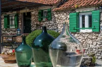 Kalpic Suites & Villa - Homestays