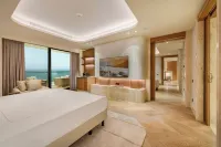 Regnum The Crown Hôtels à proximité de : Serik tahtakalespot Tuesday Market Branch