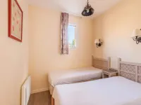 4 Room House 8 People - Selection