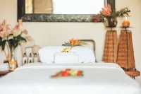 Villa Chad Luxury Guesthouse Hotels in Kleinmond