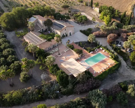 Baglio Làuria Hotels in Licata