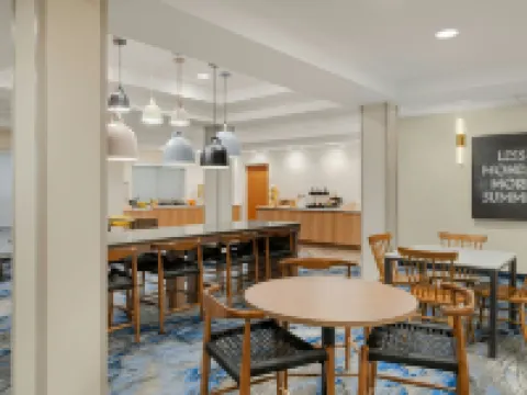 Fairfield Inn & Suites Bloomington Hotels in Bloomington