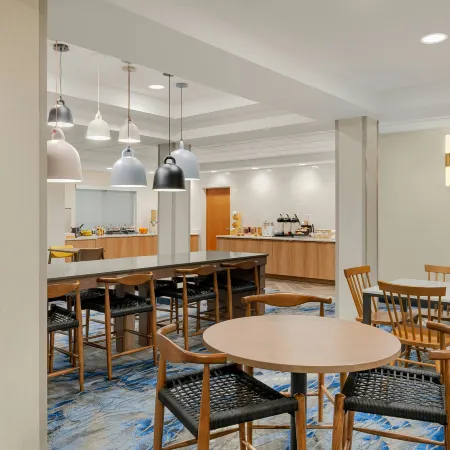 Fairfield Inn & Suites Bloomington
