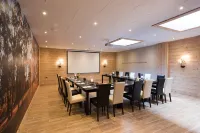 Waldhotel Doldenhorn Hotel di Kandersteg