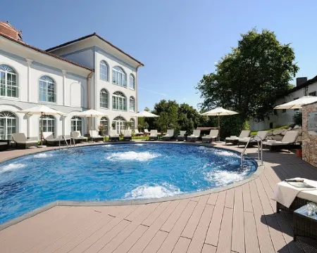 Gut Ising Hotels in Chieming