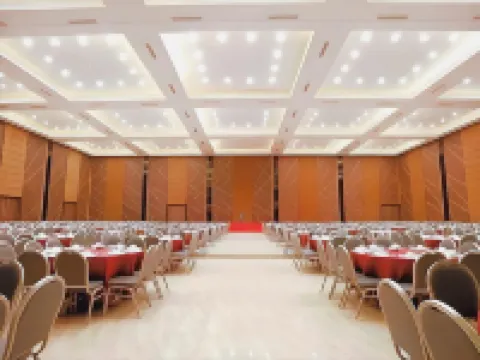 Grand Karlita Hotel Purwokerto Hotel di Purwokerto