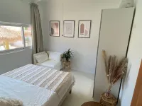 Palm Beach VacaySuites - Palm Suite (+100m2) - Condos