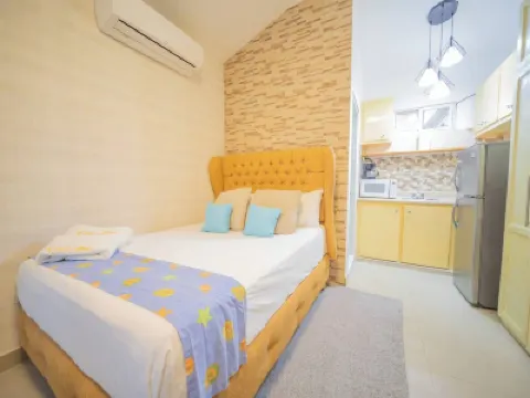 Fully Equipped 1Br Studio >dt>2Mins to the Beach Hotel di 