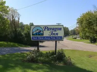 Paragon Inn Hillsboro Hotels in Liberty Township