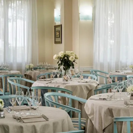 Salus Smart & Chic Hotel