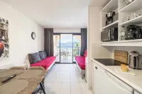 Charming Flat with Sea View - 1Br - 2P - Bocca - 2-Star