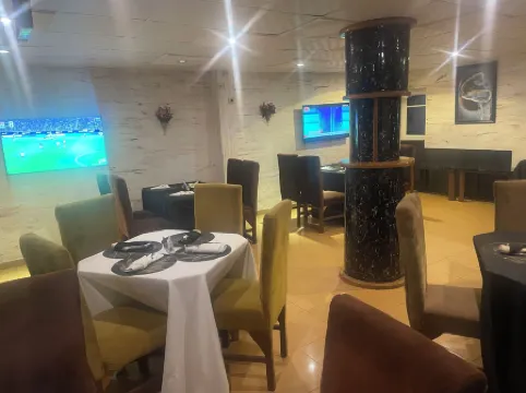 Maracana Luxury Hotel & Suites