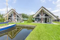 Lakeside Villa Near Sneekermeer - Villaer