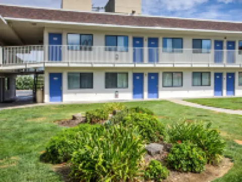 威廉斯6號汽車旅館 威廉斯酒店