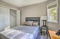 ‘Cedar Grove' Spacious Group Getaway in Snohomish