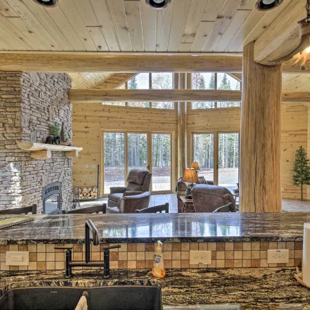 Spacious Hurley Home w/ Game Room Near Lakes