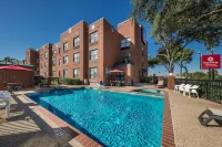 컴포트 스위트 플라노 이스트, 리처드슨