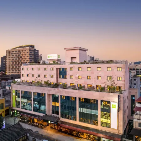 Ibis Styles Ambassador Jeonju City Centre Отели рядом с достопримечательностью «Jeondong Catholic Church»