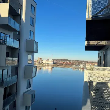 New and Bright Apartment by Aalborg's Havnepromenade