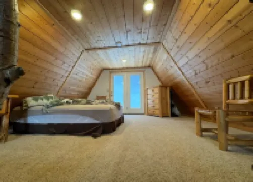 Creekside Cabin Near Salmon Idaho and the Salmon River