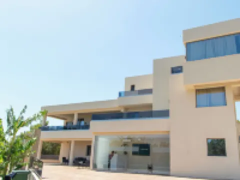 Airscape Hotel Free Shuttle from Athen's Airport Hotels in Spata-Artemida