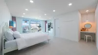 Pohang Uni’s Ocean Pool Villa