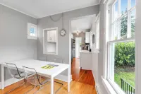 Montlake Studio in Spite House - Pensions