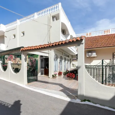 Bella Vista Beach Hotel