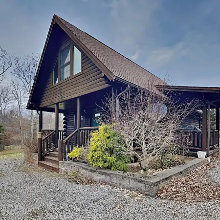 The Old World Chalet by Taylor Made Deep Creek