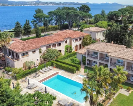 Hotel Brin d'Azur - Saint Tropez Hotels in Gassin