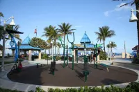 Ocean Side Villa - Great View on The Beach, Ocean And Park