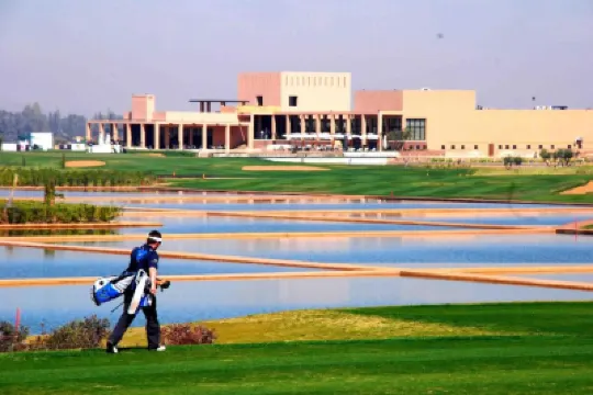 艾瑪登水療別墅酒店 酒店
