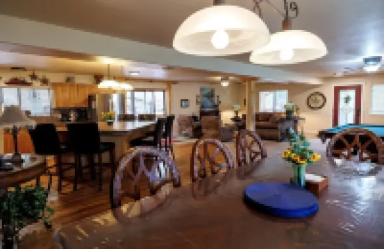 Cloudcroft 5Br Views Game Room