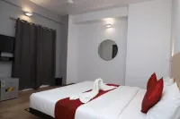 Hotel Aarkay Palace - 3-Star