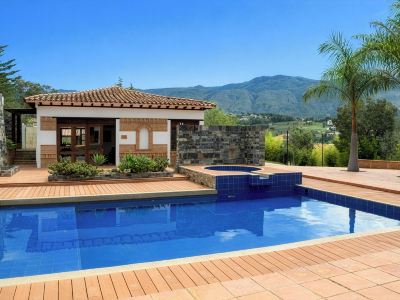 Hacienda Cascanueces