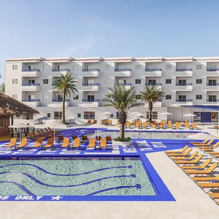 Coral Star Apartments