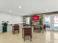Red Roof Inn & Suites Wilson Hotels in Wilson