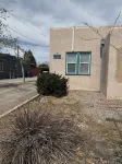 Lovely rental within minutes from downtown. Unit B - Condos