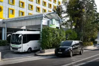 Holiday Inn ATHENS - AIRPORT by IHG - parking