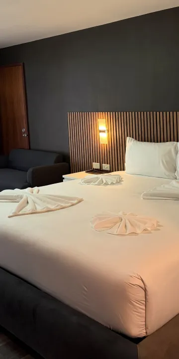 ห้องสวีทสตูดิโอเพรสิเดนเชียล วิวสระว่ายน้ำ