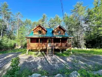 80pvr Log Home 20min to Bretton Woods! AC, Hot Tub, Wifi, Cable, Fireplace, Fire pit