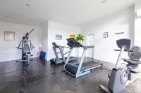 Oceana Suites Lafayette - Homestays
