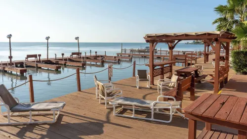 Direct Bayfront Sunsets - Boat Docks - Pool - Fish - Apartments