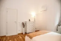 Volte Lake House