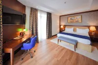 Wellborn Luxury Hotel - spa