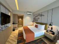 Ramada Encore by Wyndham Gurugram Dwarka Expressway - Balkon
