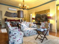 Casa da Azenha Hotels in Cambres