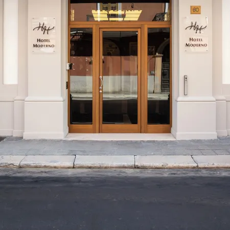 Hotel Moderno